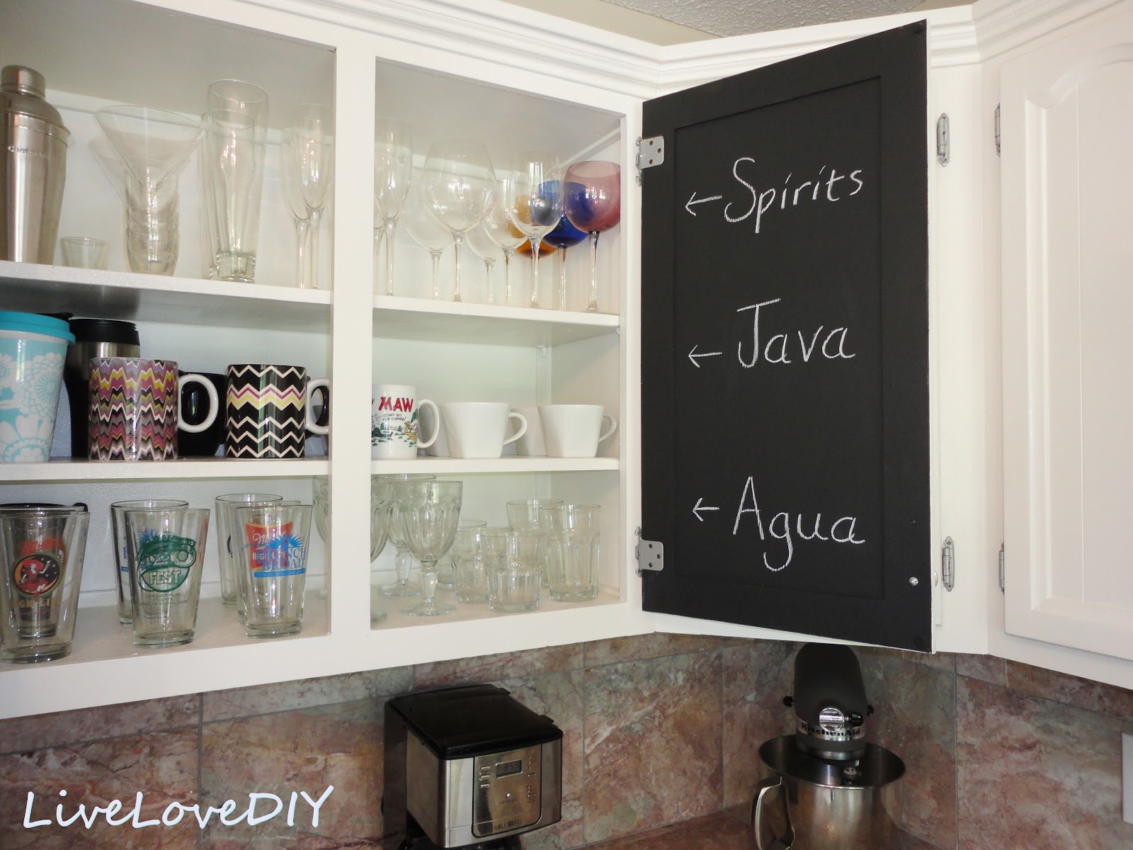 шкаф с грифельной доской