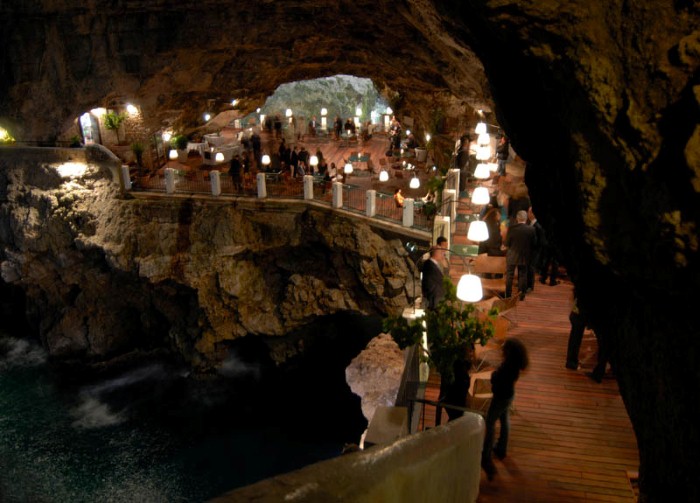 Grotta Palazzese - ресторан у моря 2