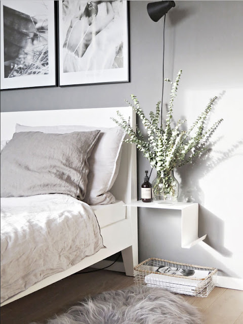 Schwebende-nachttische-metall-weiß-Design-in-skandinavische-schlafzimmer-Ideen