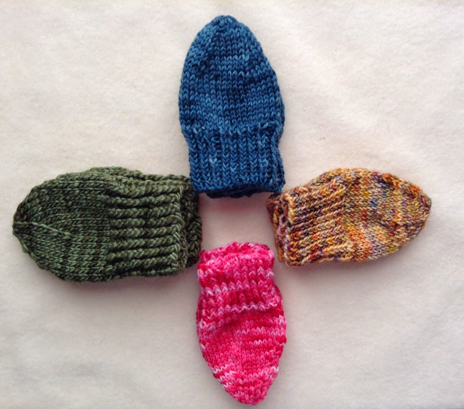 Knitting for Peace: Infant Mitts II