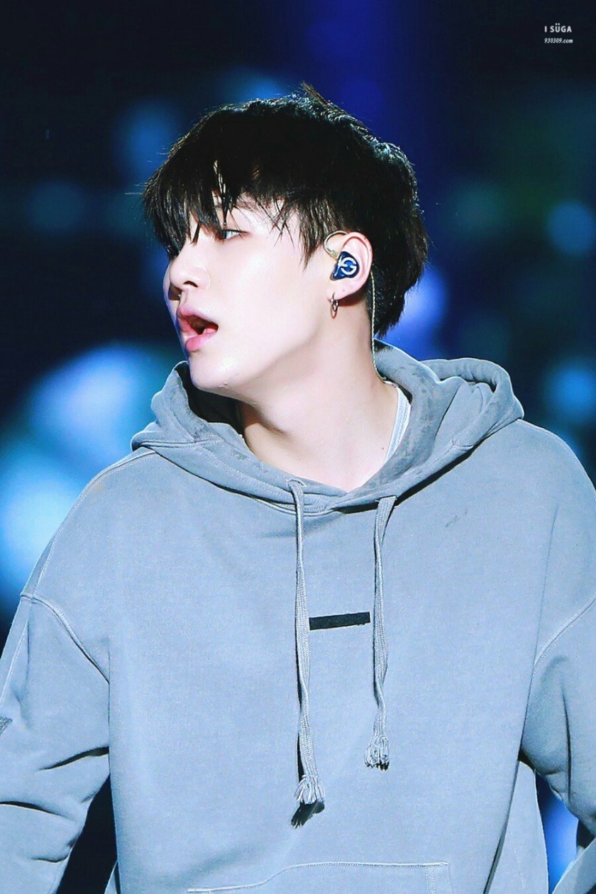 [PEACHISODA] 170319 Am I the only who thinks Suga is good looking