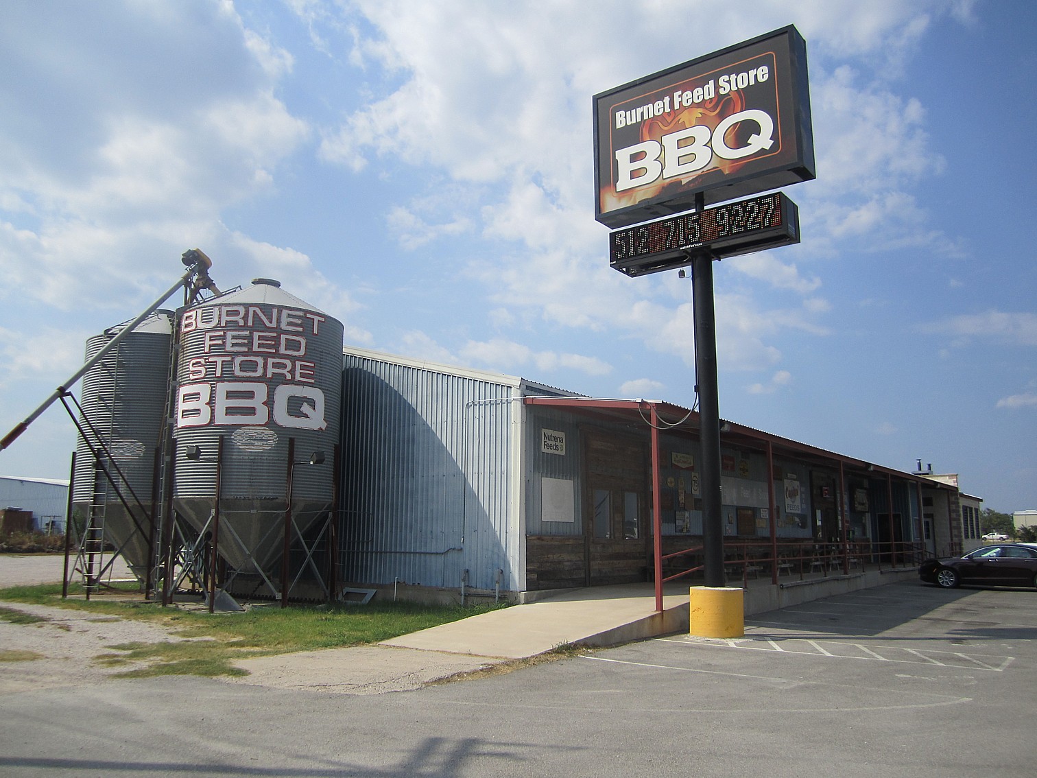 Don O.'s Texas BBQ blog Feedstore BBQ, Texas 8/19/13