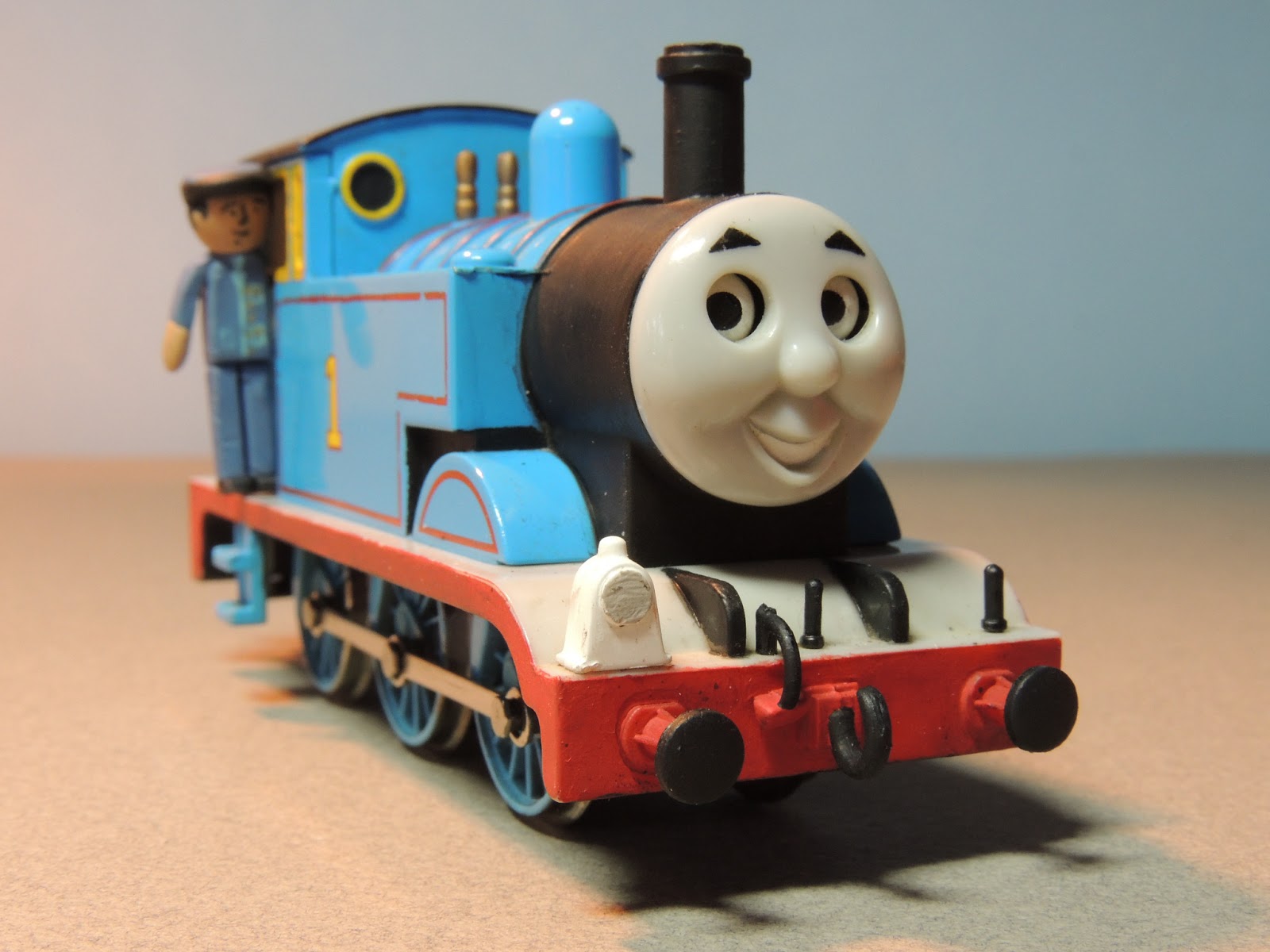ho scale model figures