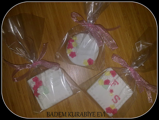 BADEM KURABİYE VE NİKAH ŞEKERİ EVİ PAKETLEME