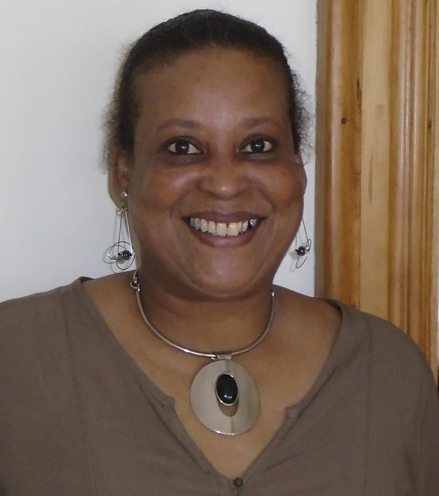 NEWS & VIEWS for Hants Border, Hantsport, and beyond. RoseMarie Care