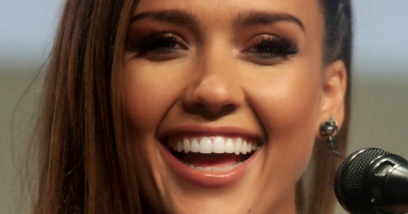 >> Biography of Jessica Alba Biography of famous people