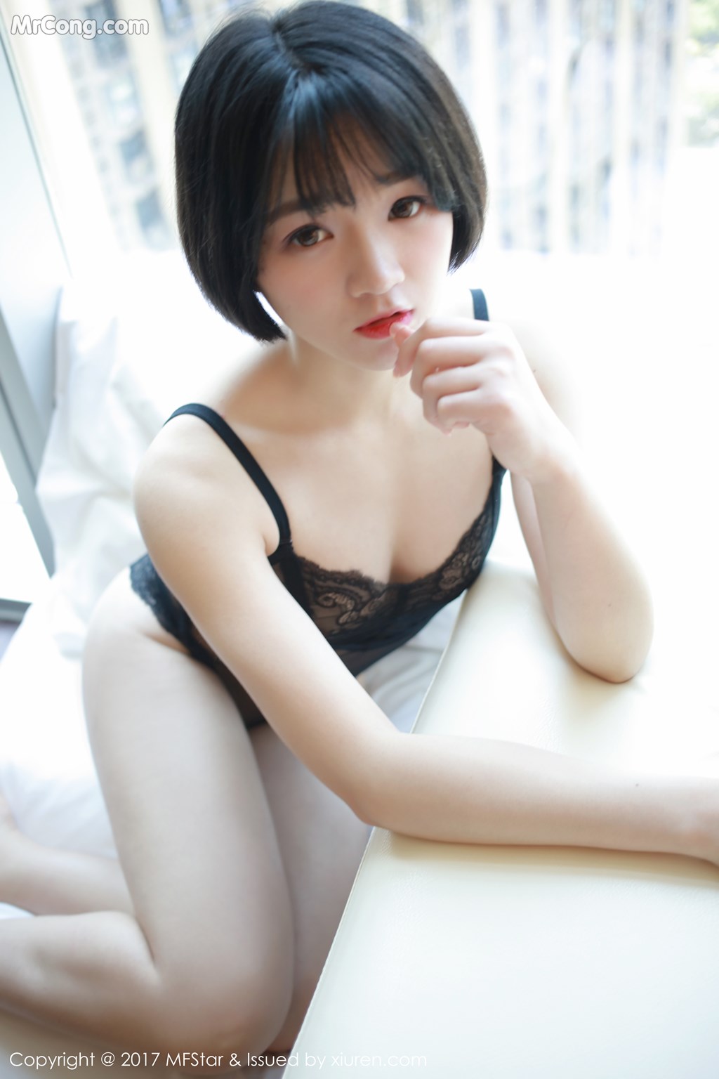 MFStar Vol.110 Yue Ye Yao Jing (悦 爷 妖精) (53 photos)