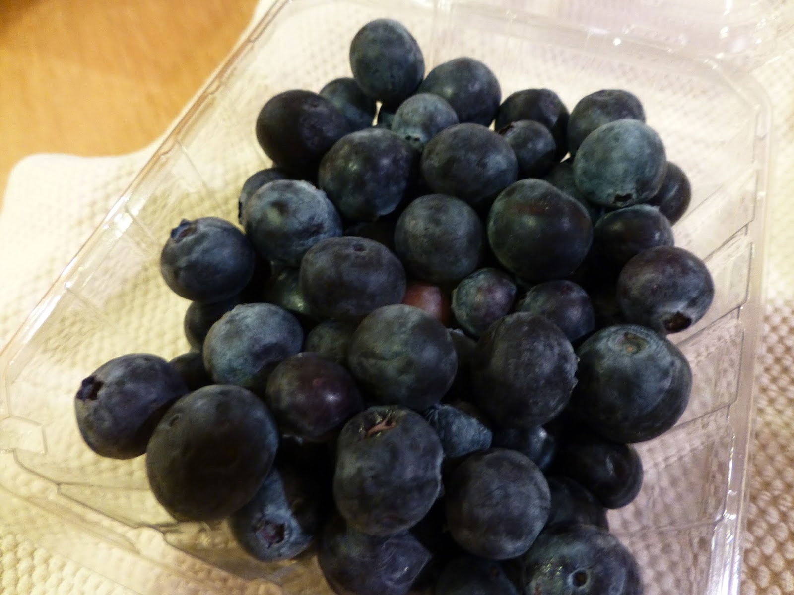 School of Eating Good What's in Season Now Blueberries