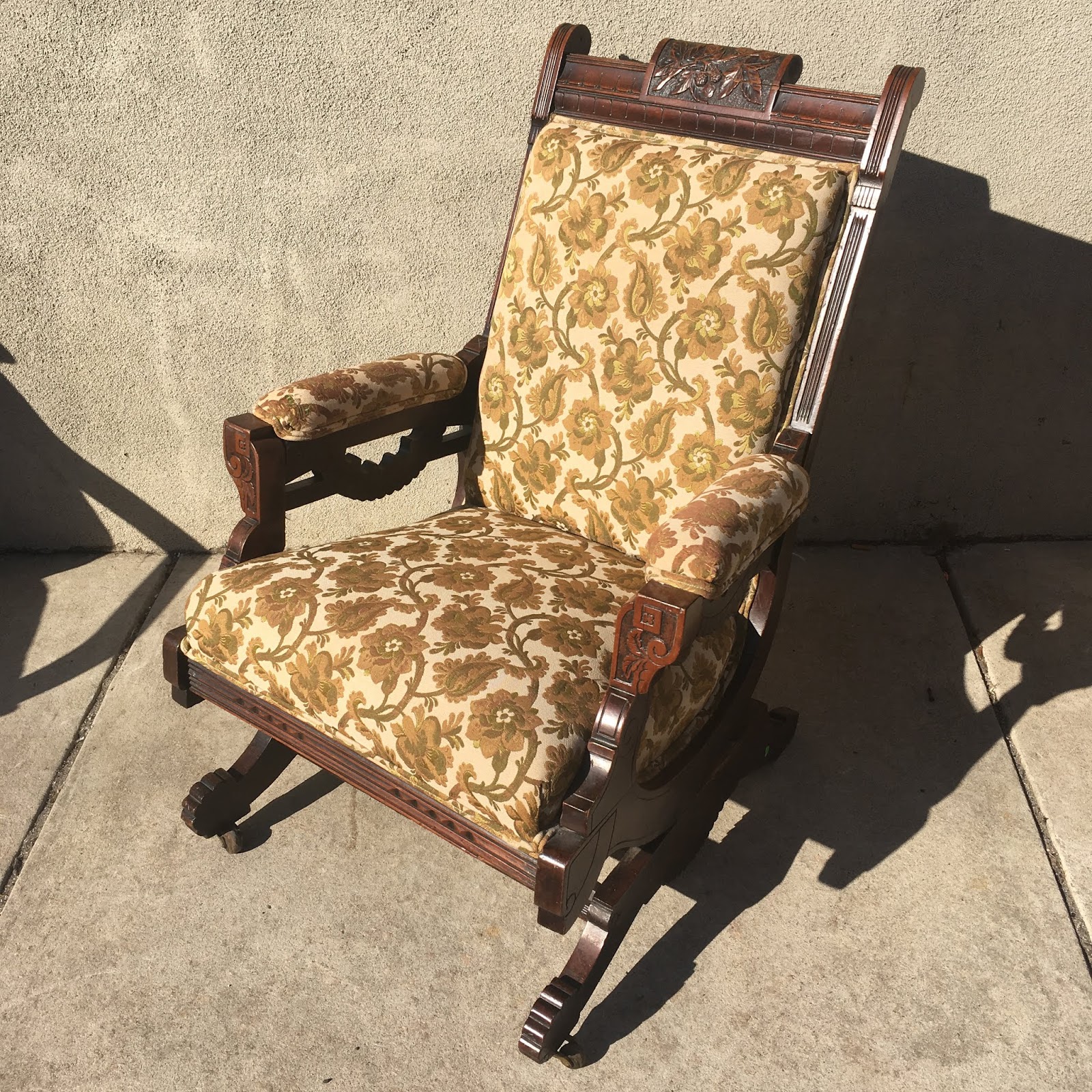 Uhuru Furniture & Collectibles Reupholstered Eastlake Platform Rocker