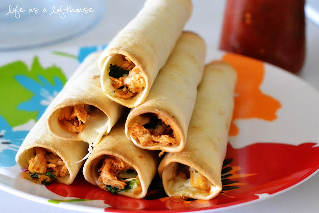 These flavorful, baked Flautas are stuffed with seasoned chicken, spinach and Monterey jack cheese. Life-in-the-Lofthouse.com