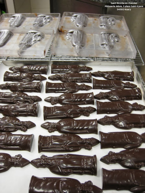 Fabrication de Saint Nicolas en chocolat