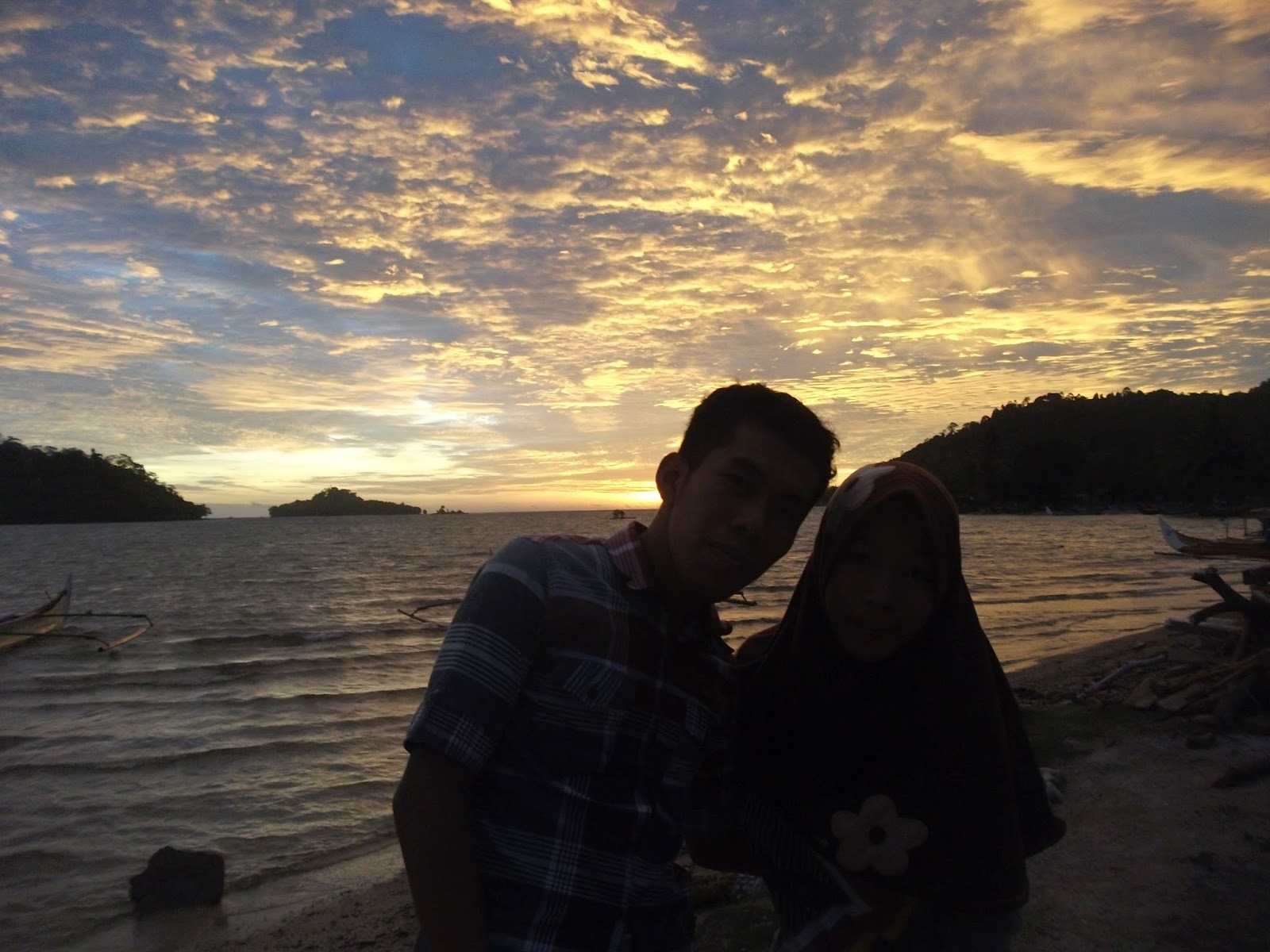 Menikmati Indahnya Sunset Di Pantai Teluk Kiluan Lampung - Eko Rudianto