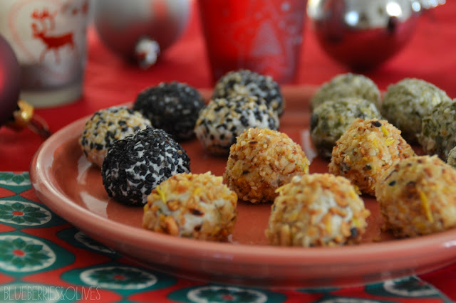 CHEESEBALLS WITH PINEAPPLE AND NUTS