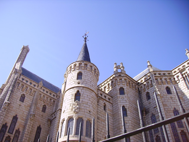 gaudi-astorga