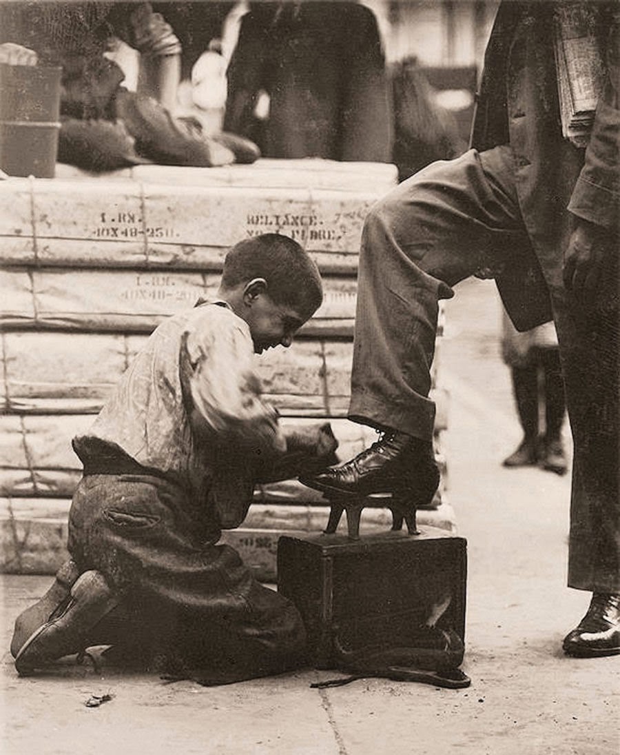 Child laborers, newsboys smoking cigarettes, 1910 Rare