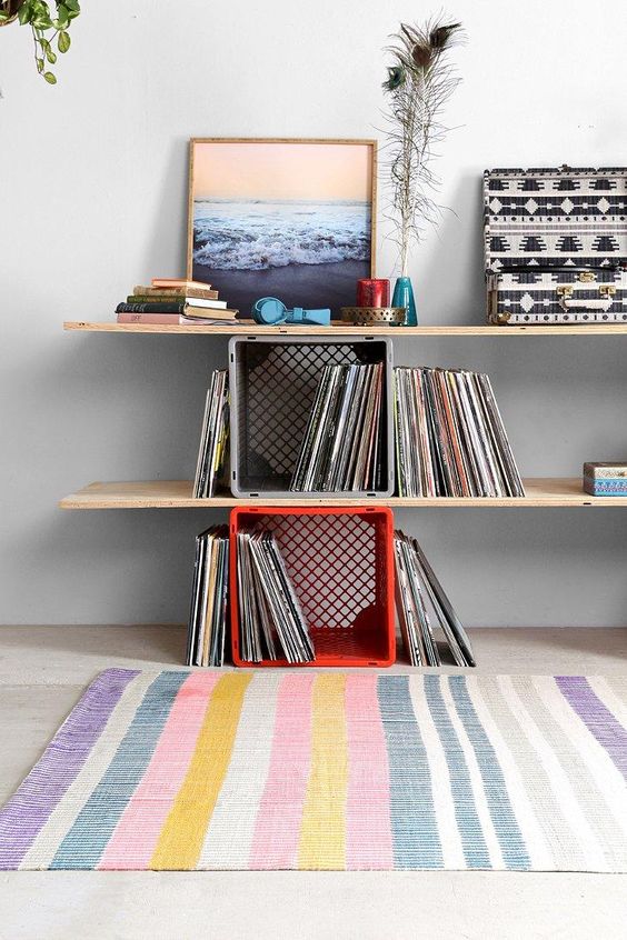 De Todo, Un Poco .: Muebles con cajas de plástico