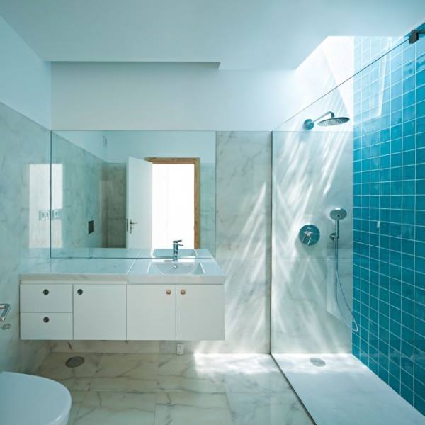 Contoh Design Bilik Air Moden Bernuansa Biru Menyegarkan Contoh Design Bilik Air