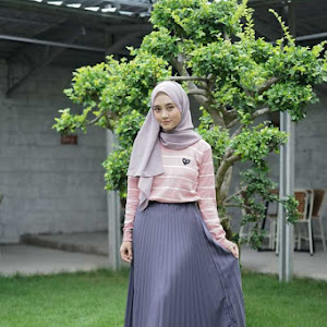 Carissa Pleated Skirt Grey