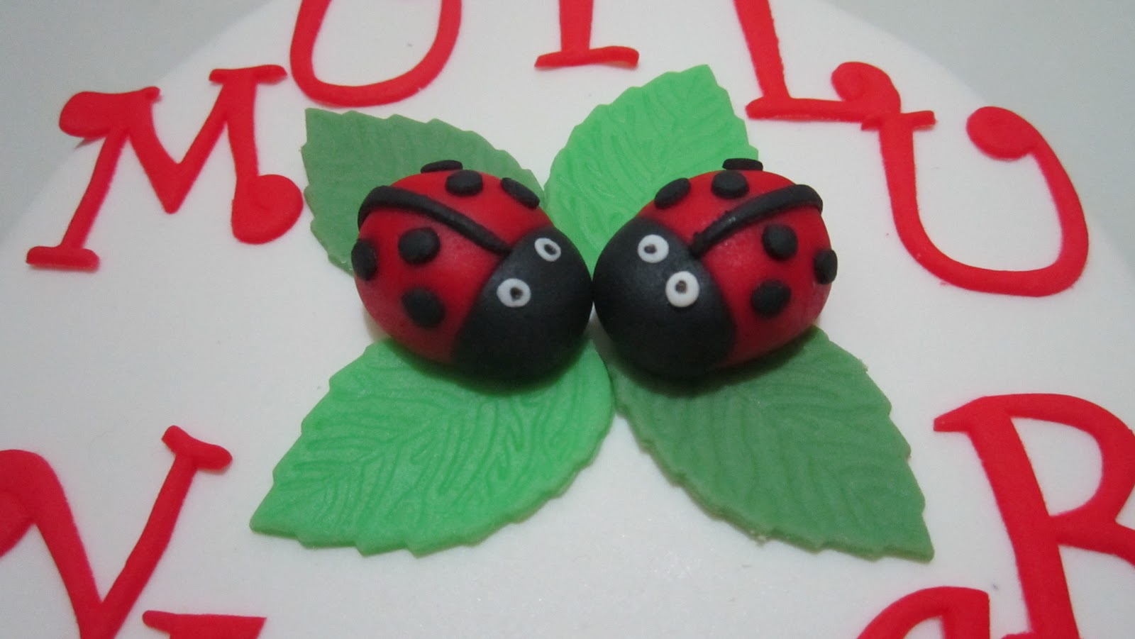 Lezzet Eylemleri Uğur Böcekli Pasta