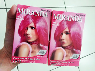 [Review] Miranda - Cara Mencoba mewarnai rambut sendiri ...