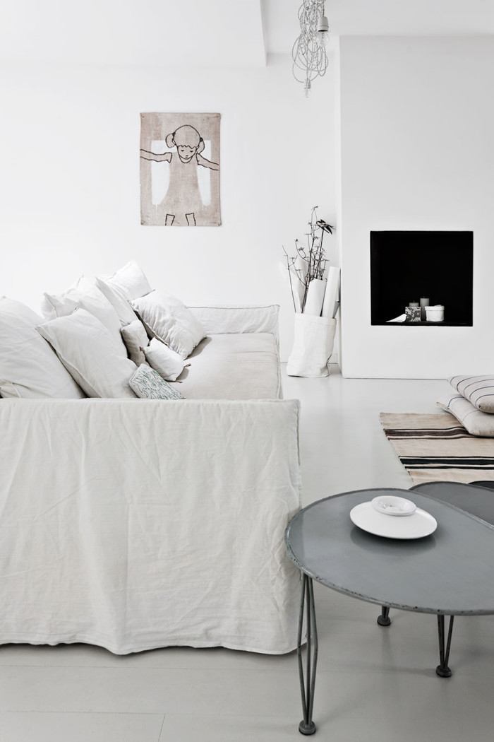 salon estilo nordico sofa blanco lino decoracion nordica alquimia deco interiorista barcelona