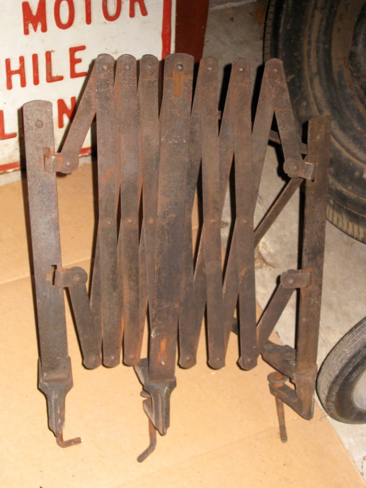 Mr. Haney's Specials Item 77 Model T Ford Accessory Running Board Luggage Rack