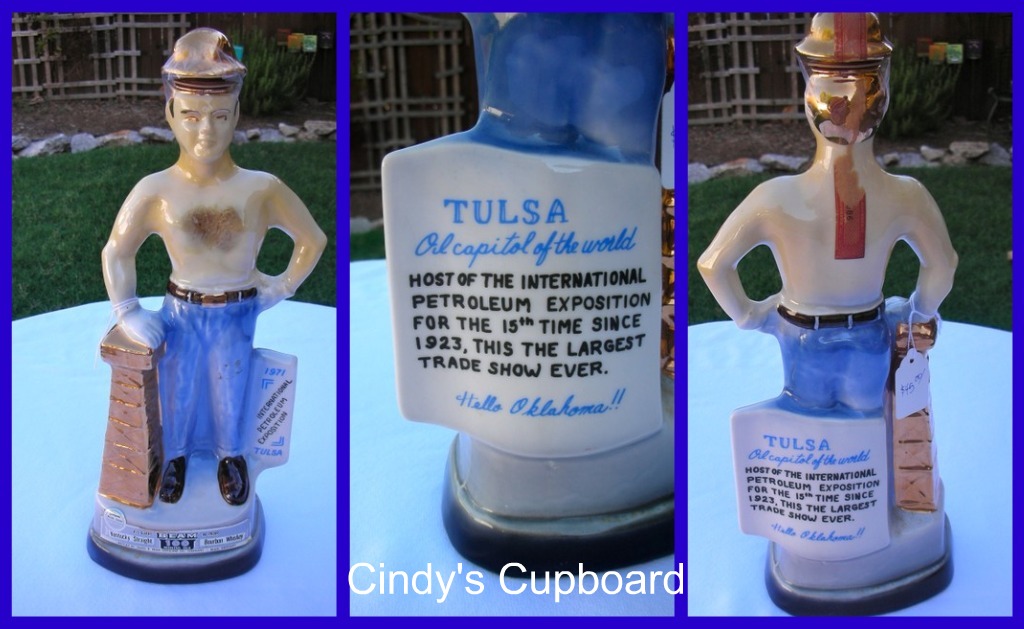 Cindy's Cupboard: The Tulsa Golden Driller... Cindy's Cupboard: The Tulsa Golden Driller...