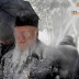 Οι απίστευτες φωτογραφίες με τον πατριάρχη Βαρθολομαίο να έχει… παγώσει!