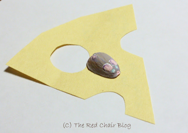 Painted pistachio shell mouse from The Red Chair Blog
