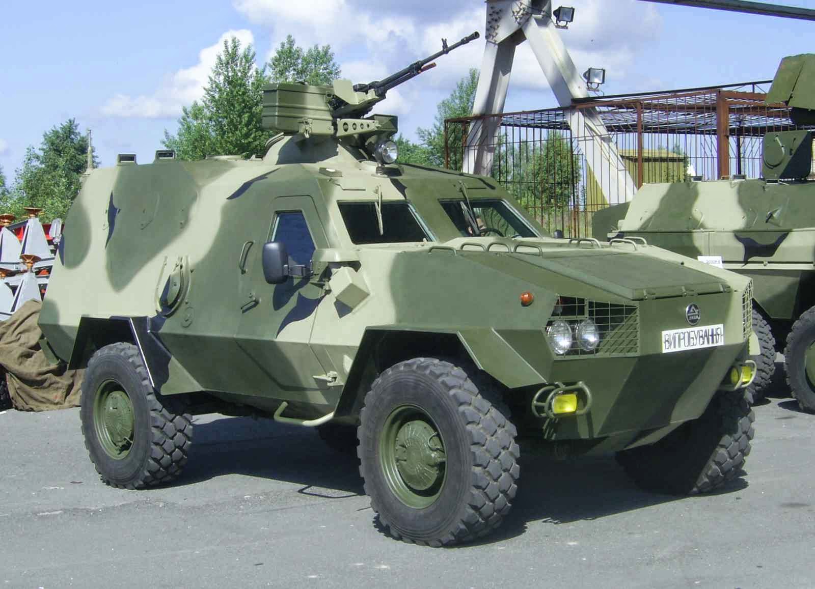 SNAFU Ukraine Switches To Dozor APCs Dropping BTR 4E 