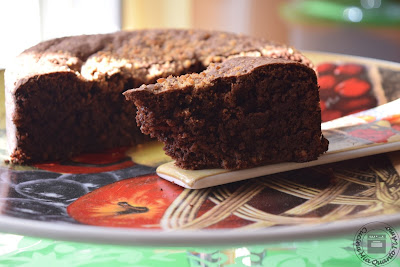 Torta con cioccolato e noci