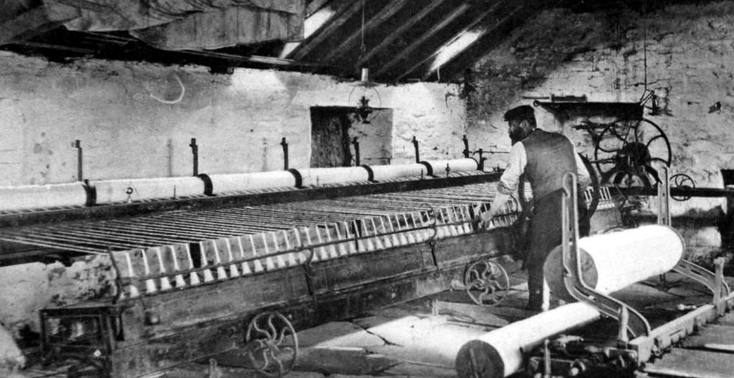 Tour Scotland Old Photograph Loom Weaving Orkney Scotland