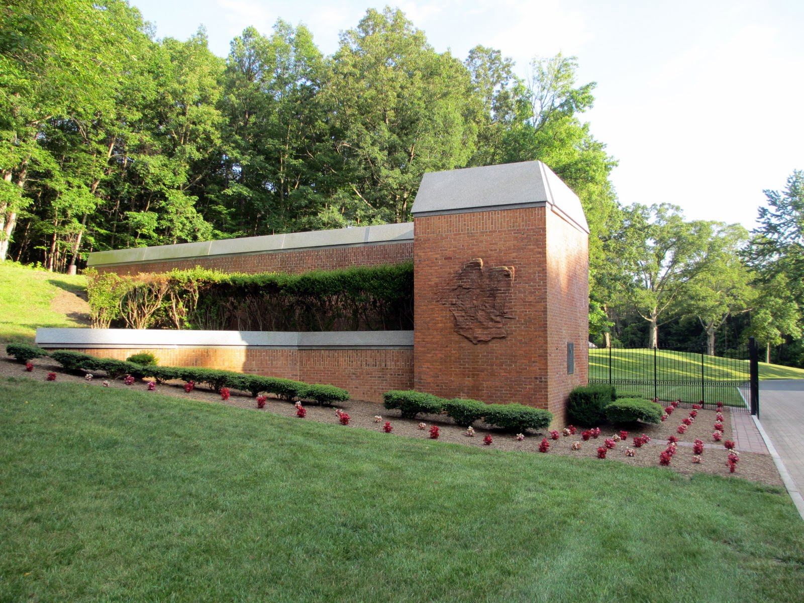 Life Through My Eyes Our Solemn Visit To The Quantico National Cemetery