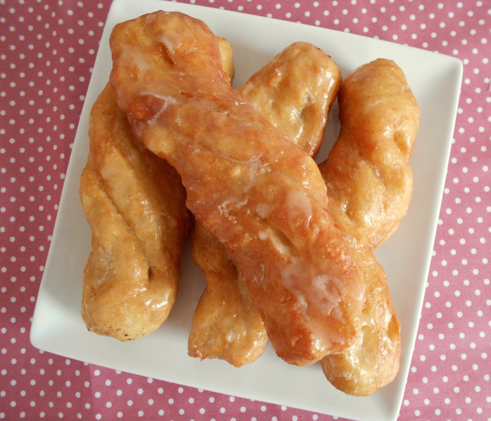 Rose and Cinnamon Iced Yum Yums