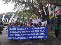 Tegas! Bumi Arema Deklarasi Menolak Paham dan Gerakan Radikalisme, Separatisme dan Terorisme Tegas! Bumi Arema Deklarasi Menolak Paham dan Gerakan Radikalisme, Separatisme dan Terorisme