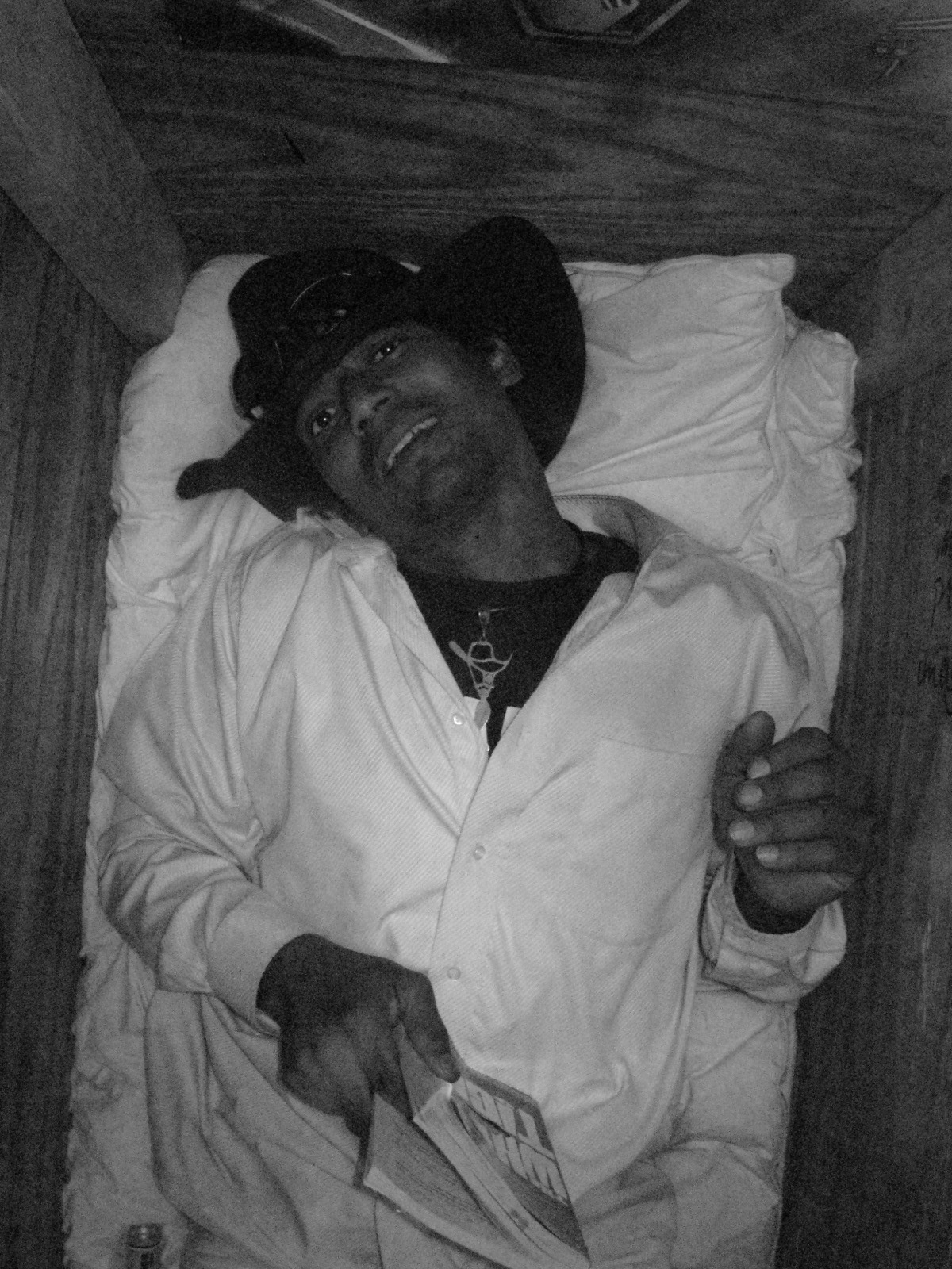 Artist SinGhBlog Artist Singh Buried Alive in 2009