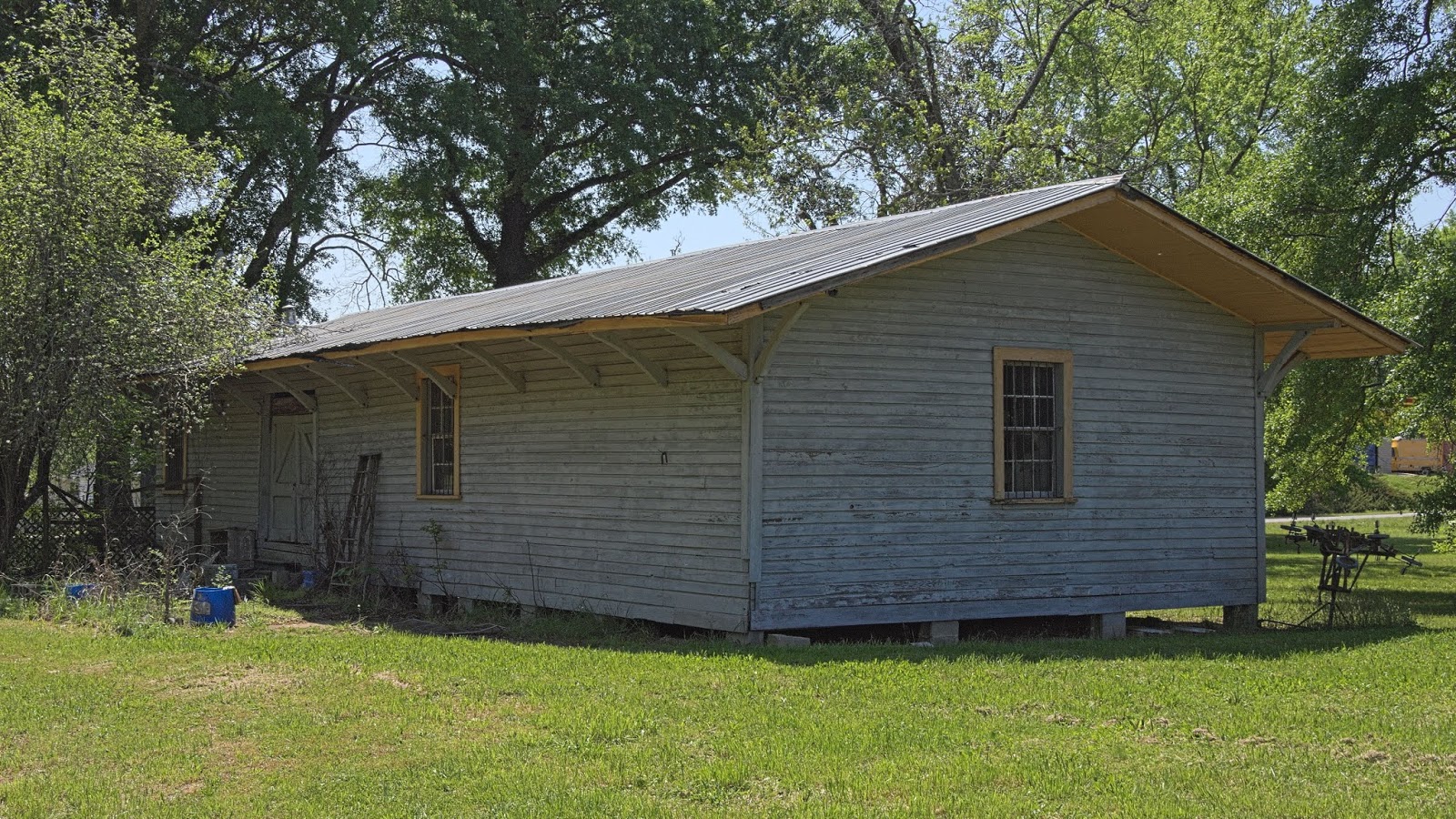 Down and around Shoals Junction