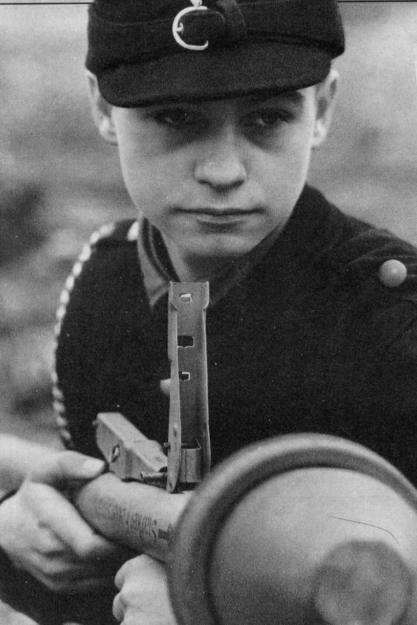 29 Vintage Photos of Child Soldiers in World War II Vintage Everyday