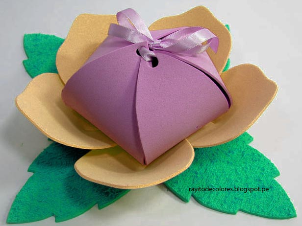 Puntadas de mamââ¥: flor dulcero para regalar a mamá Dulceros de amor y amistad