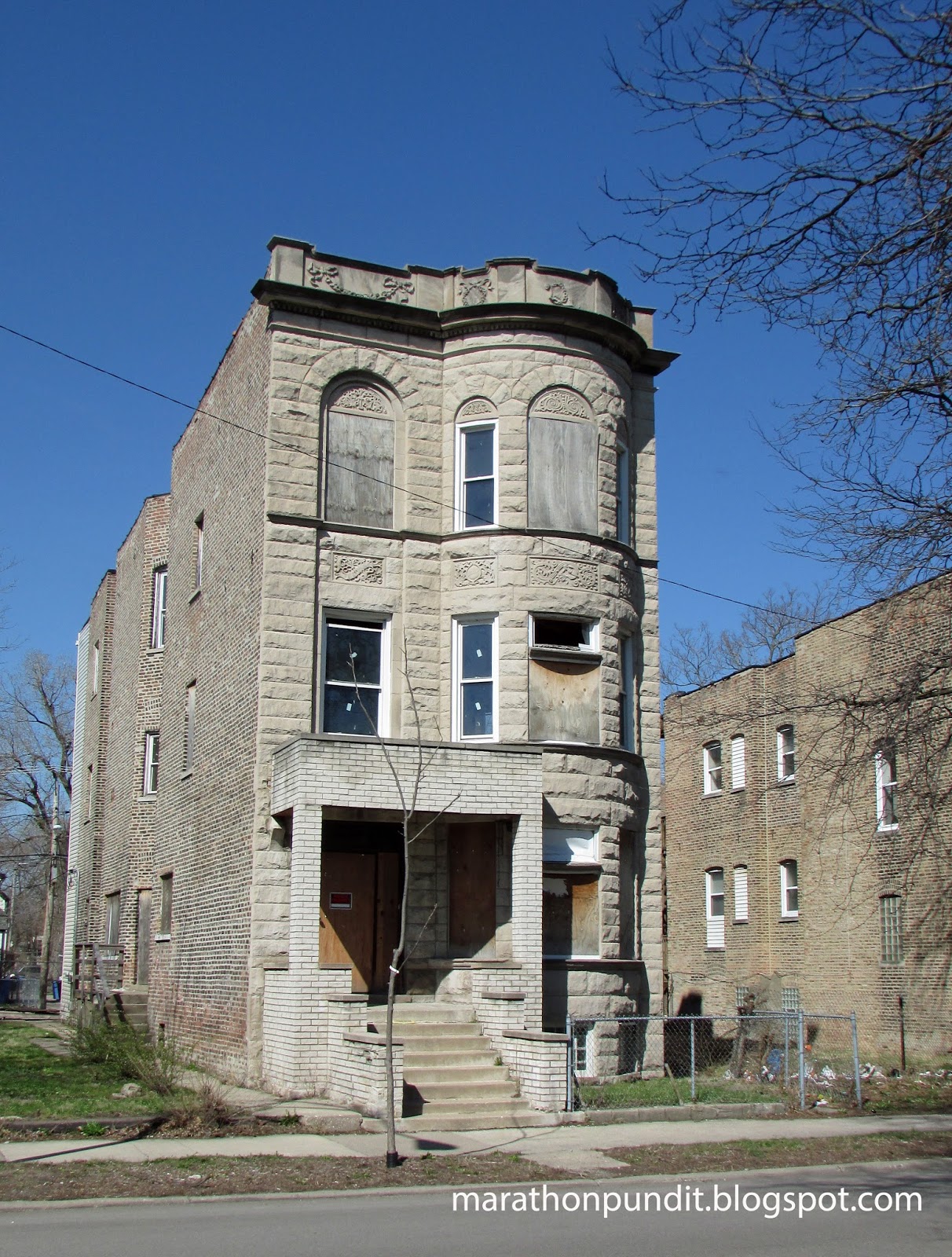 Marathon Pundit (Photos) The abandoned homes of Chicago's violent Back