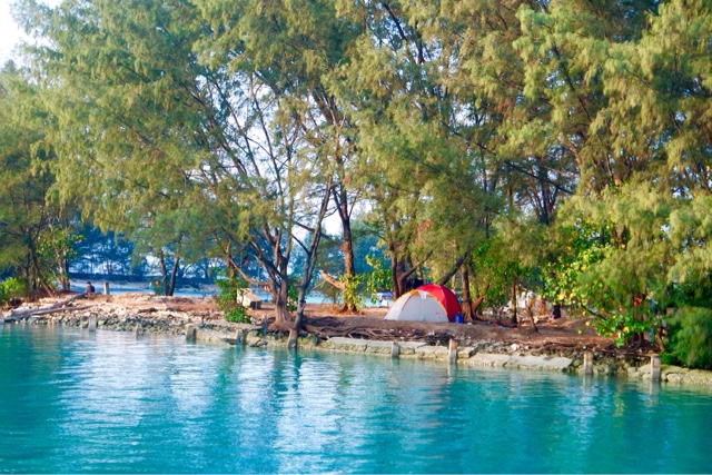 [Termurah] Camping Cantik di Pulau Air November - Desember 2015 - Indo