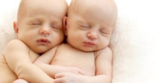 Arti mimpi melahirkan bayi kembar