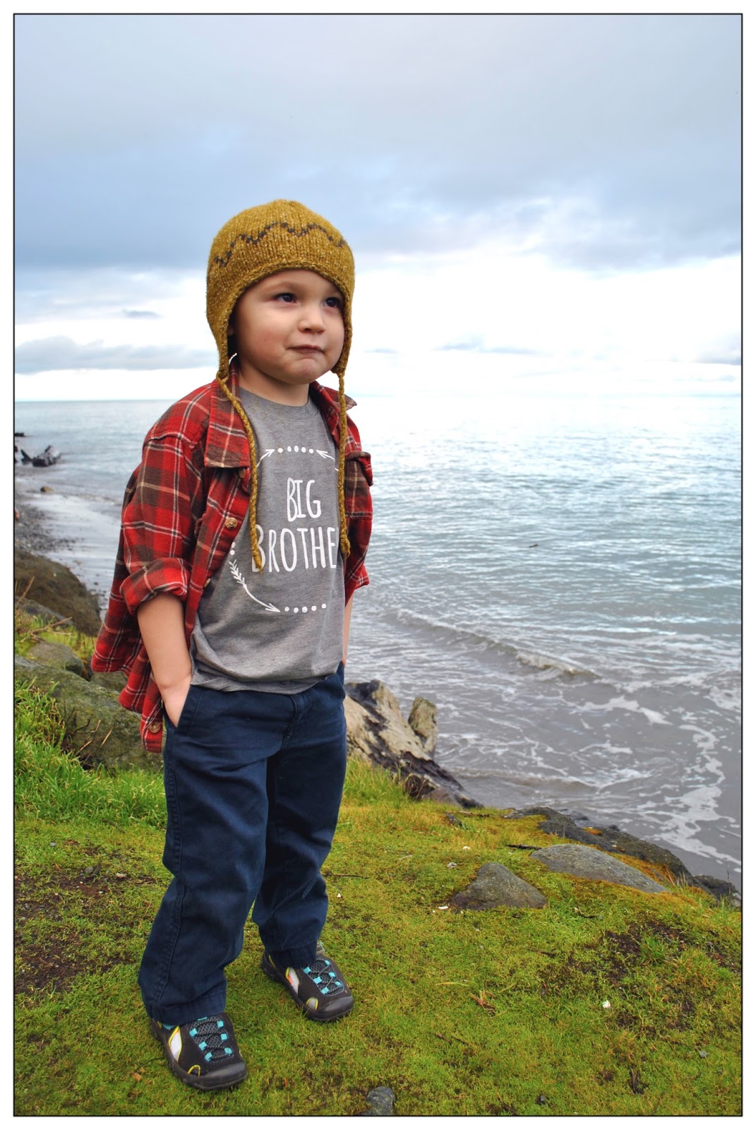 Songs of a Silhouette Pregnancy Announcement!