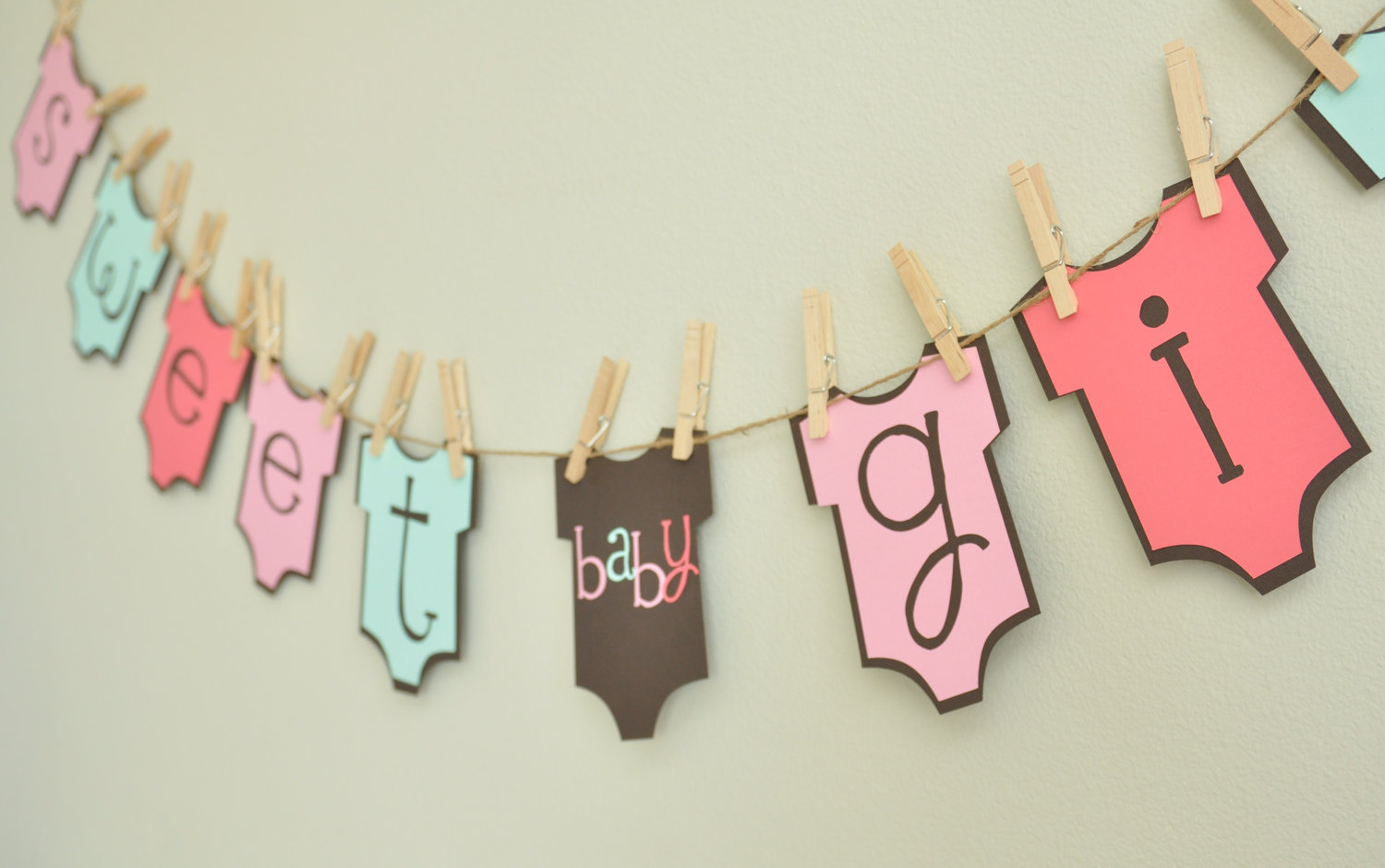 Crea hermosos banners para baby shower