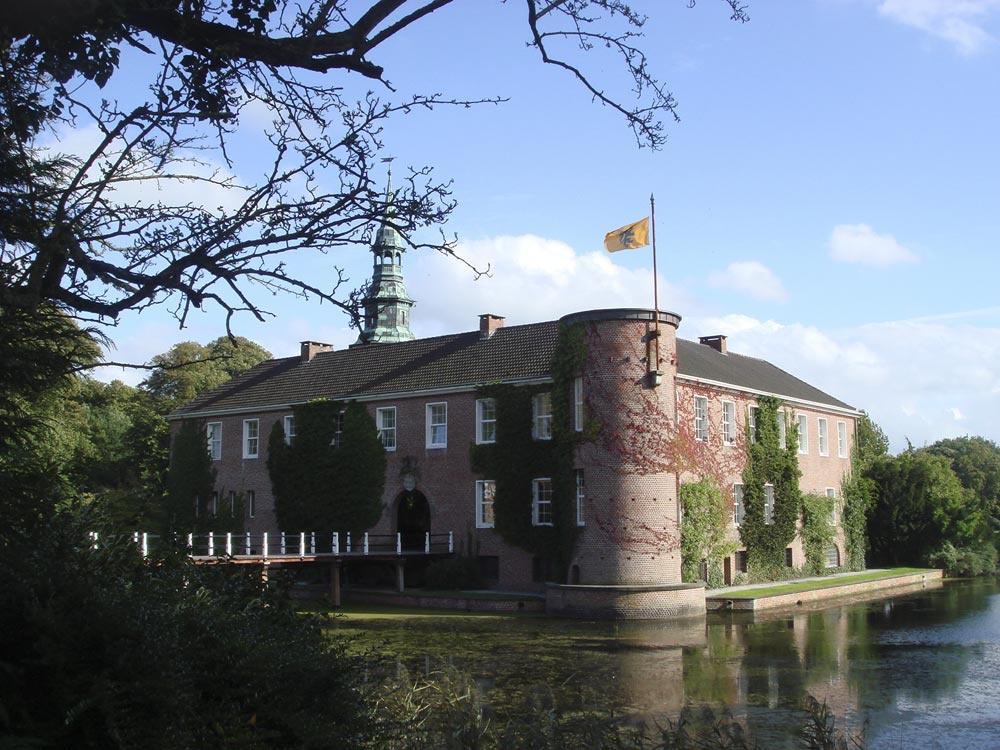 The Heirs of Europe INNHAUSEN UND KNYPHAUSEN