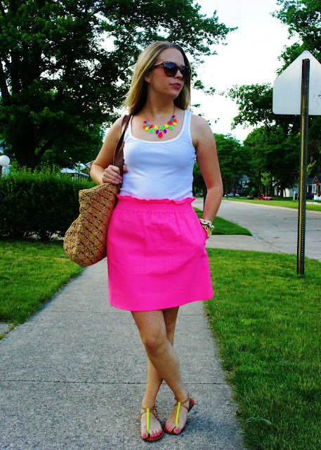 Everyday Fashion and Finance: Easy and Casual Neon