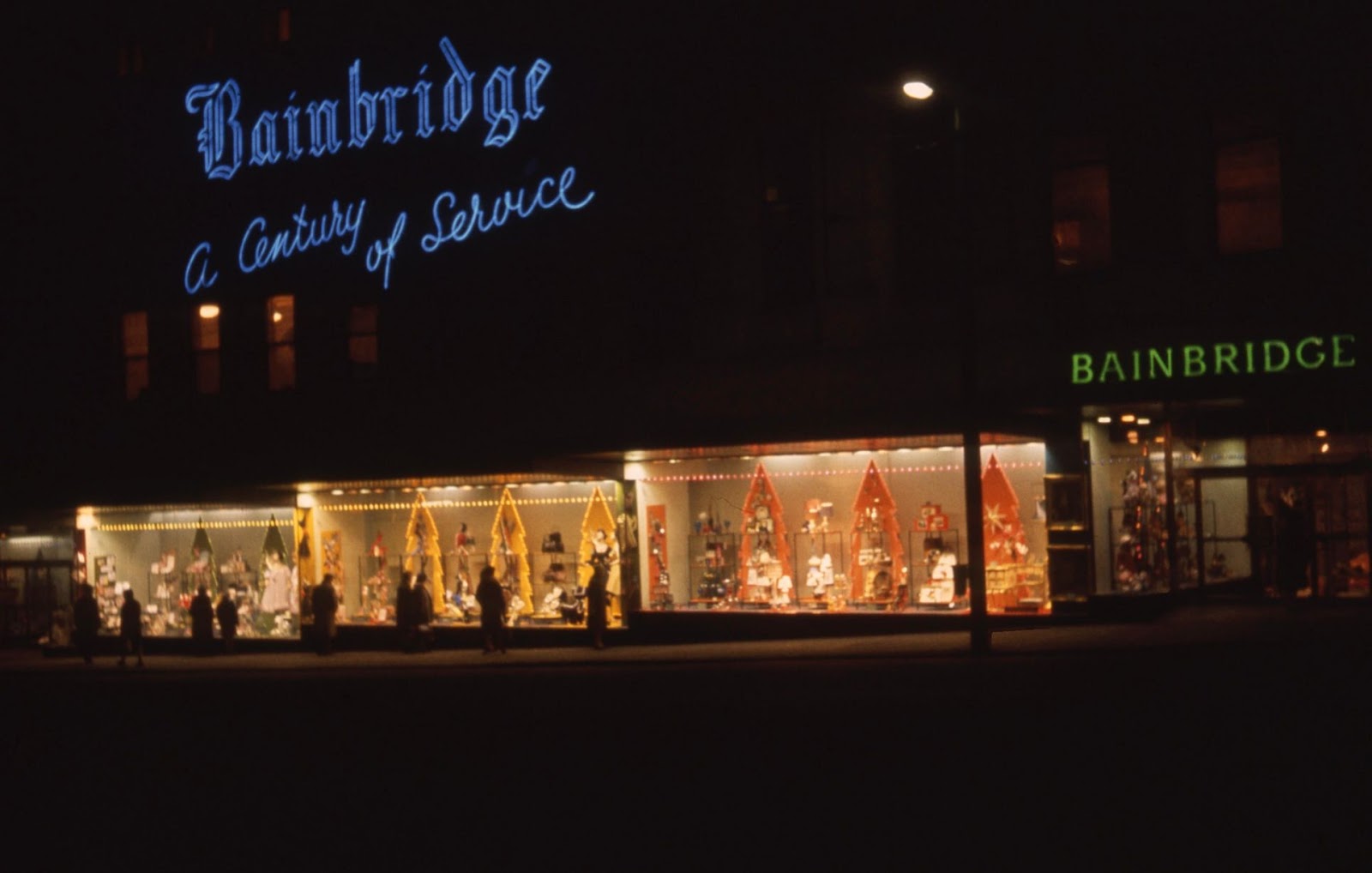 Wonderful Photos of Christmas Shop Fronts in Newcastle upon Tyne and
