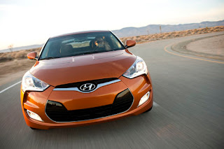 Hyundai Veloster Pictures