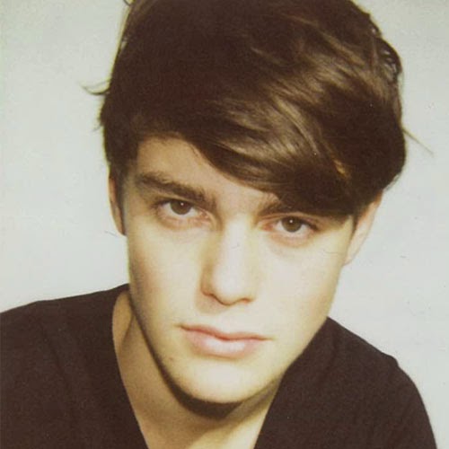 Angular Fringe Hairstyle For Round Face Mens Hairstyles 24x7 Short  angular-fringe-hairstyle-for-round-face-mens-hairstyles-24x7-short