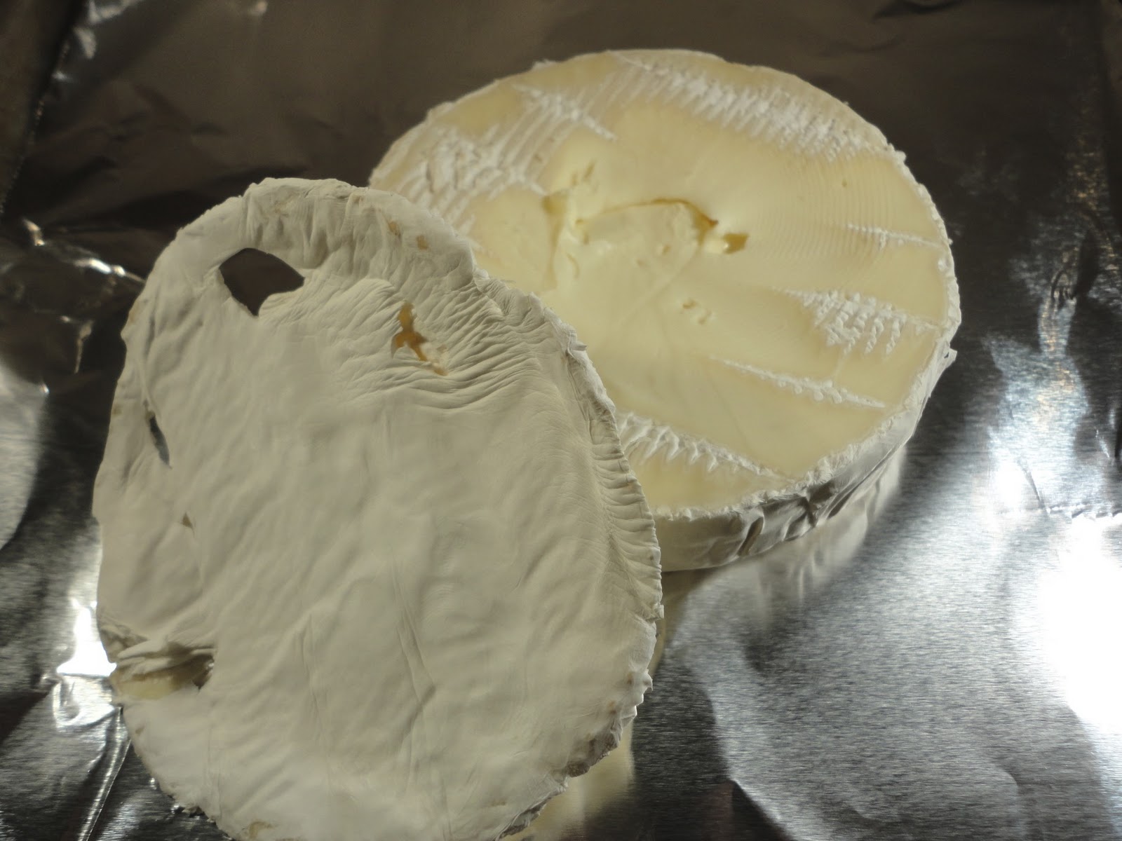 Mystery Lovers' Kitchen Baked Camembert Say cheese!